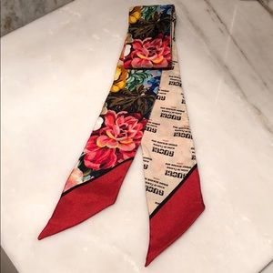 Gucci silk scarf